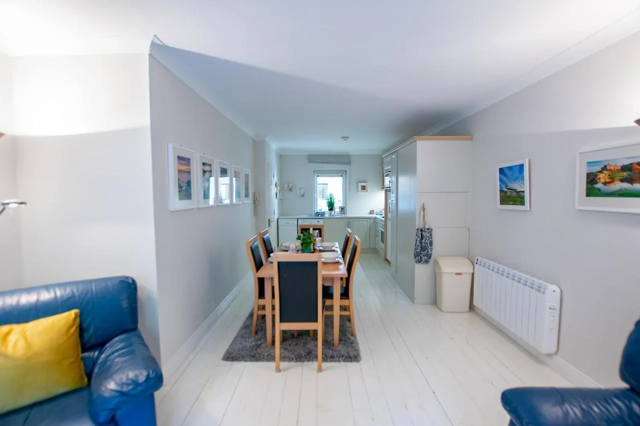 아파트 225 - The Carrowmore At The Harbour Mills By Shortstays! 웨스트포트