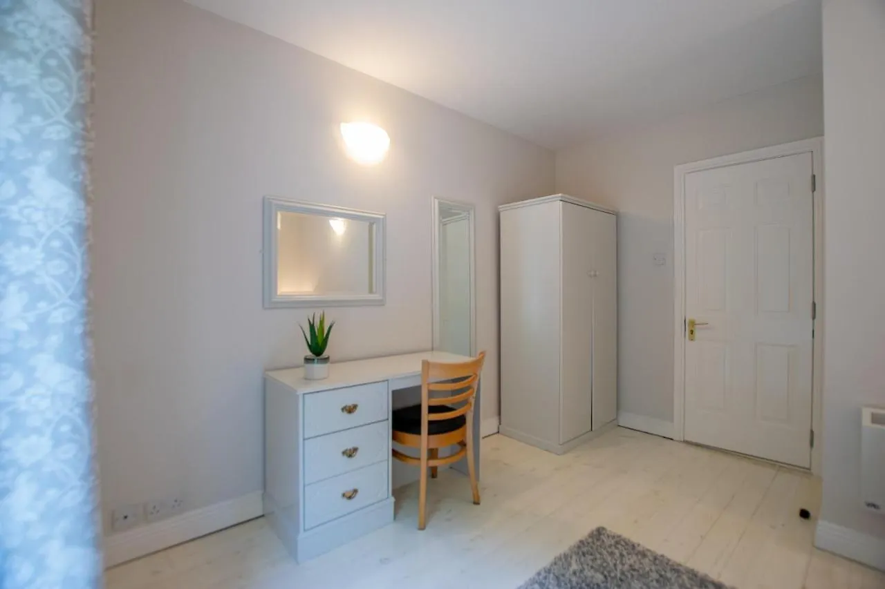 225 - The Carrowmore At The Harbour Mills By Shortstays! 웨스트포트