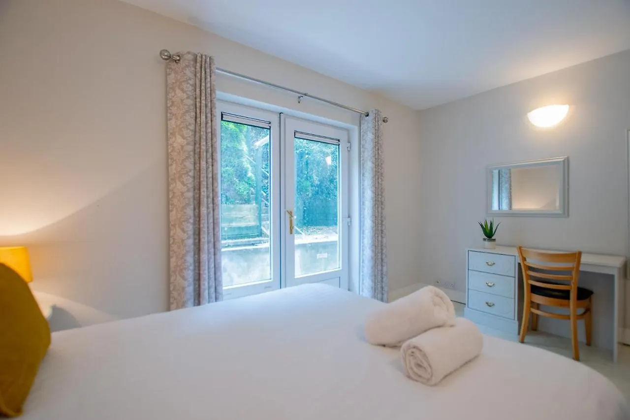 아파트 225 - The Carrowmore At The Harbour Mills By Shortstays! 웨스트포트 아일랜드